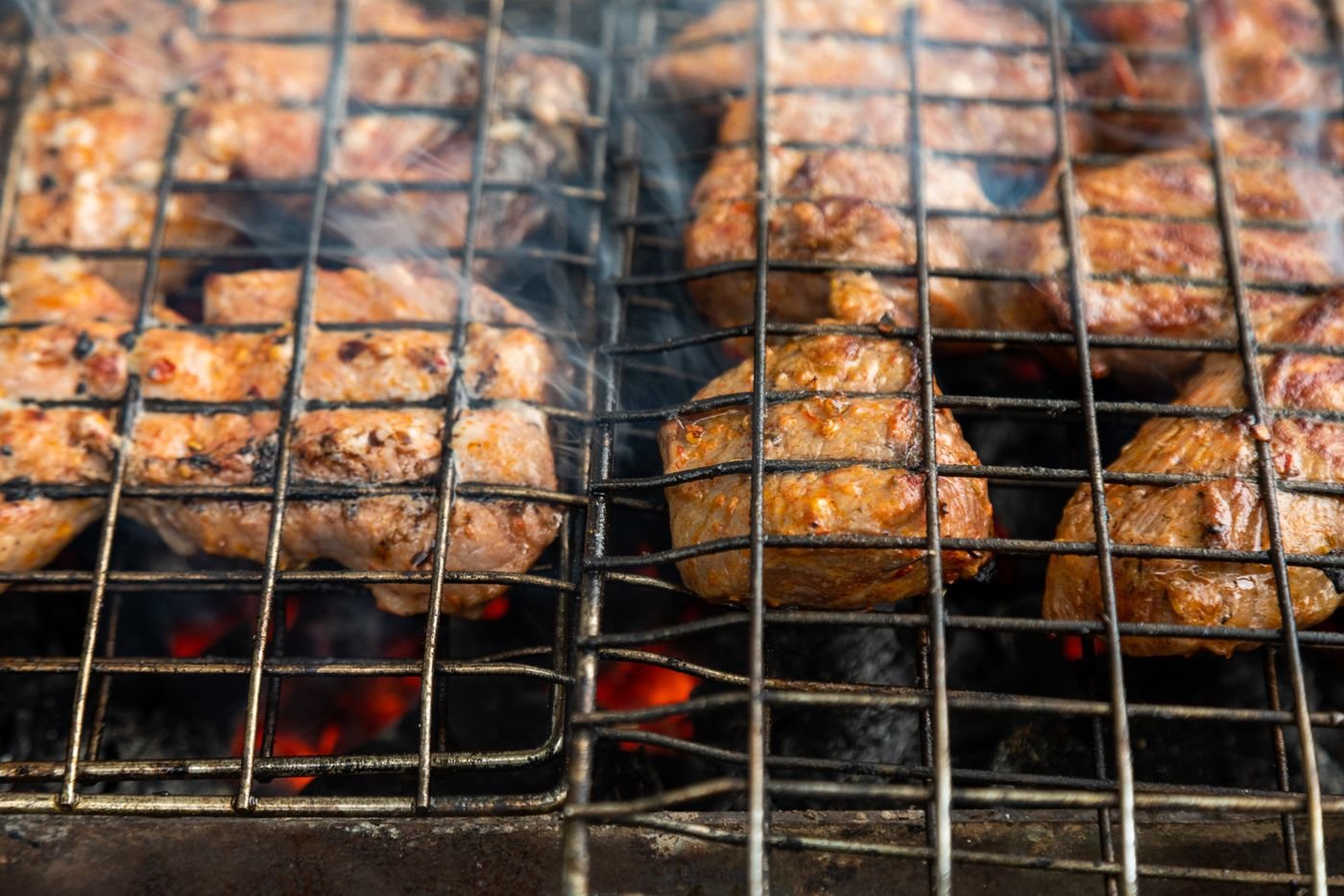 Grill-Basket Chicken Thighs with Garlic and Paprika