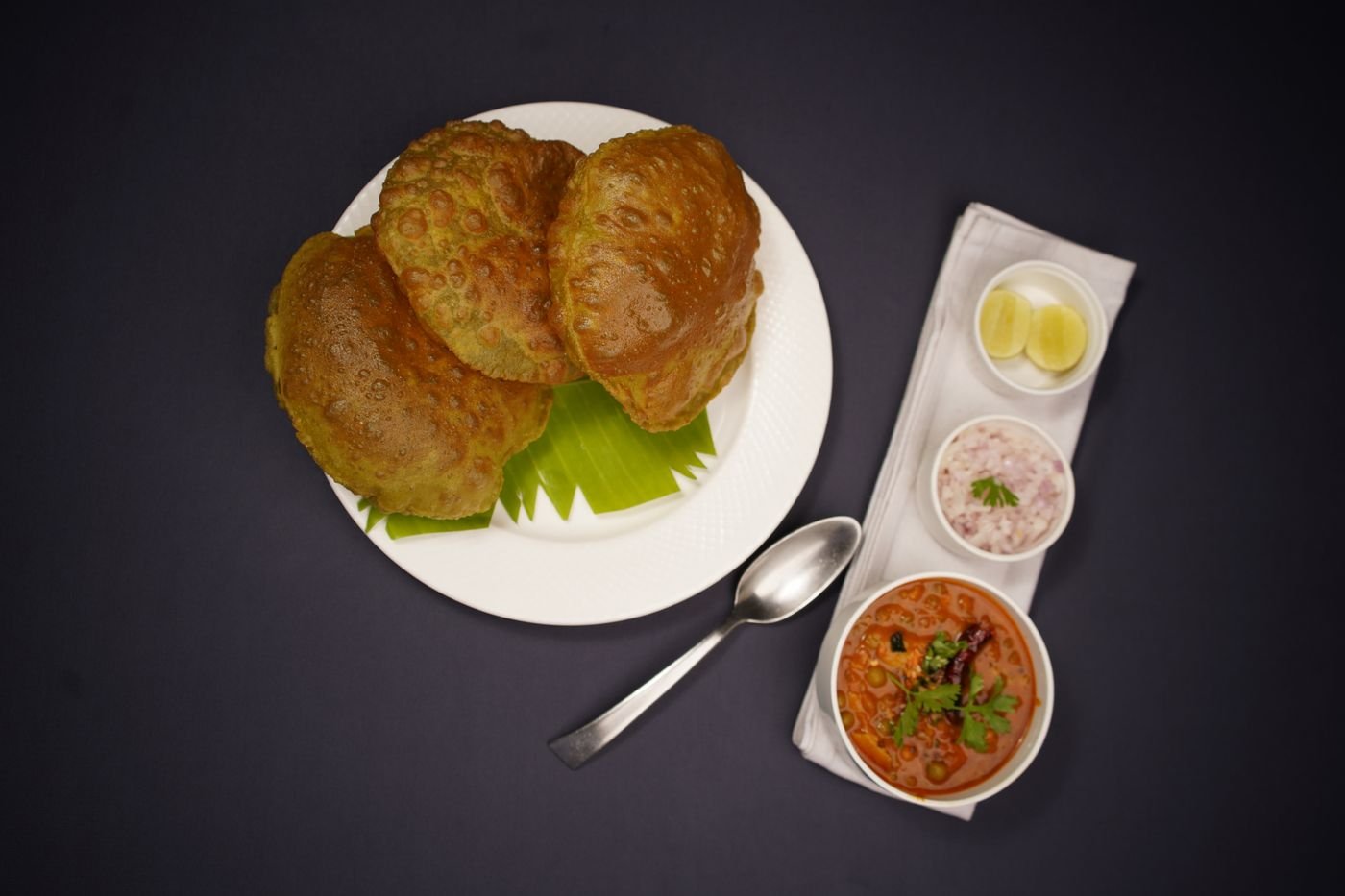Palak Puri with Chana Masala