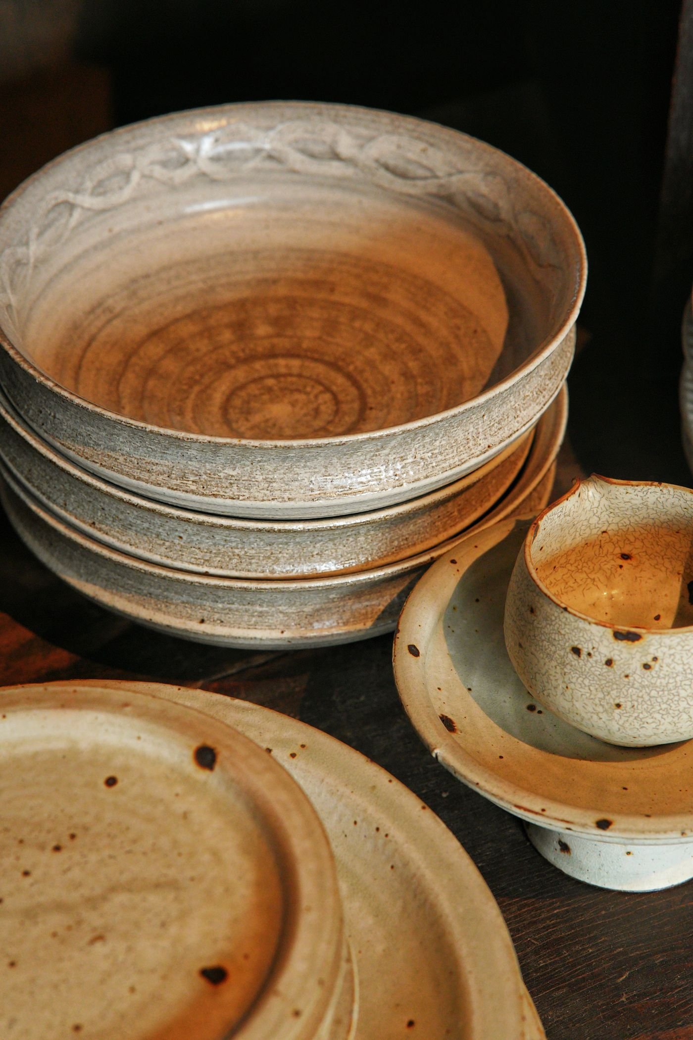 Speckled Oatmeal Stoneware Serving Bowls