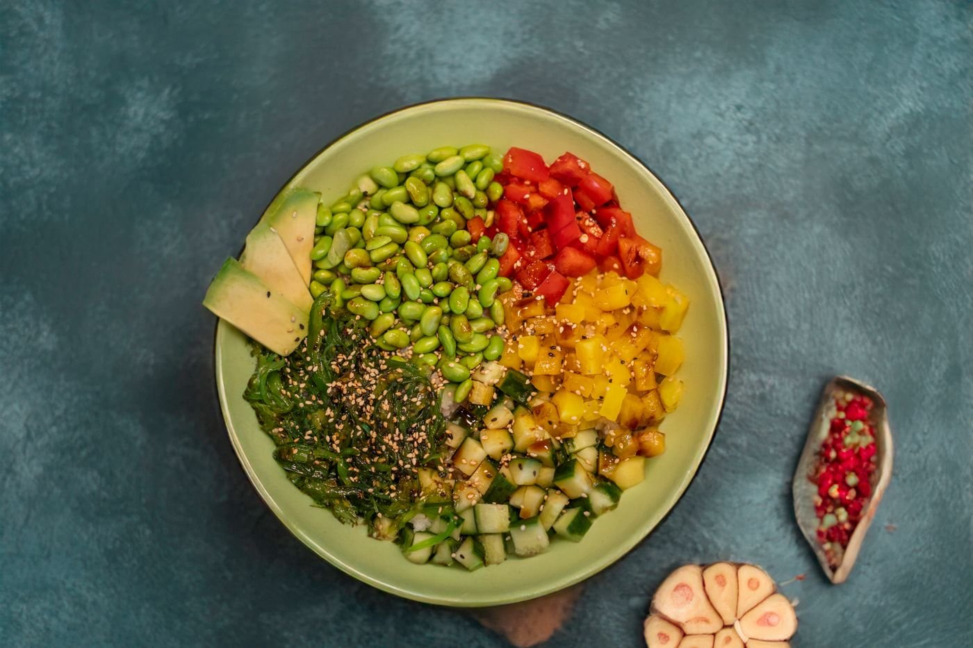 Edamame, Seaweed and Rainbow Pepper Bowl