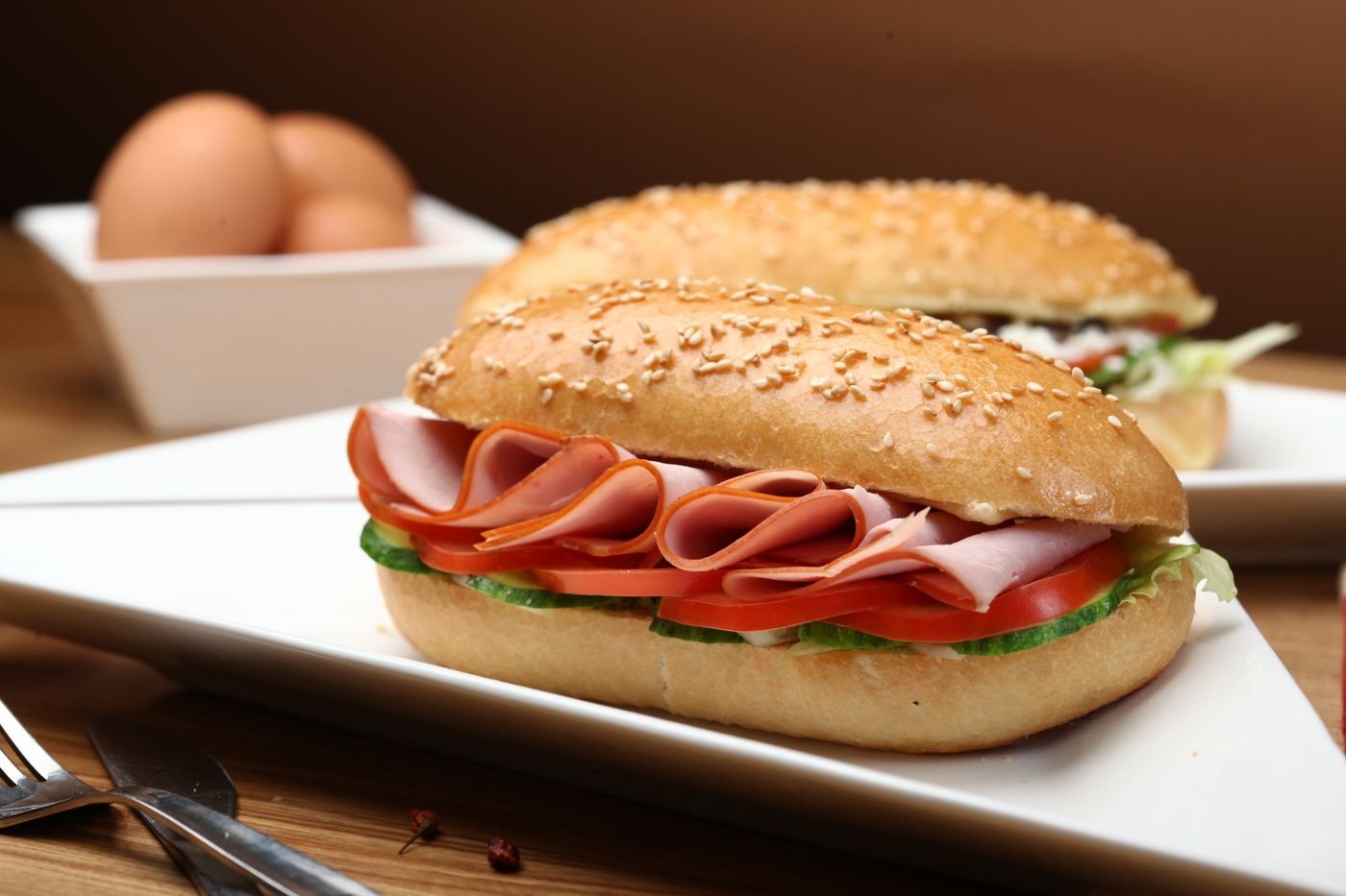 Sesame Sub with Ham, Tomato and Cucumber