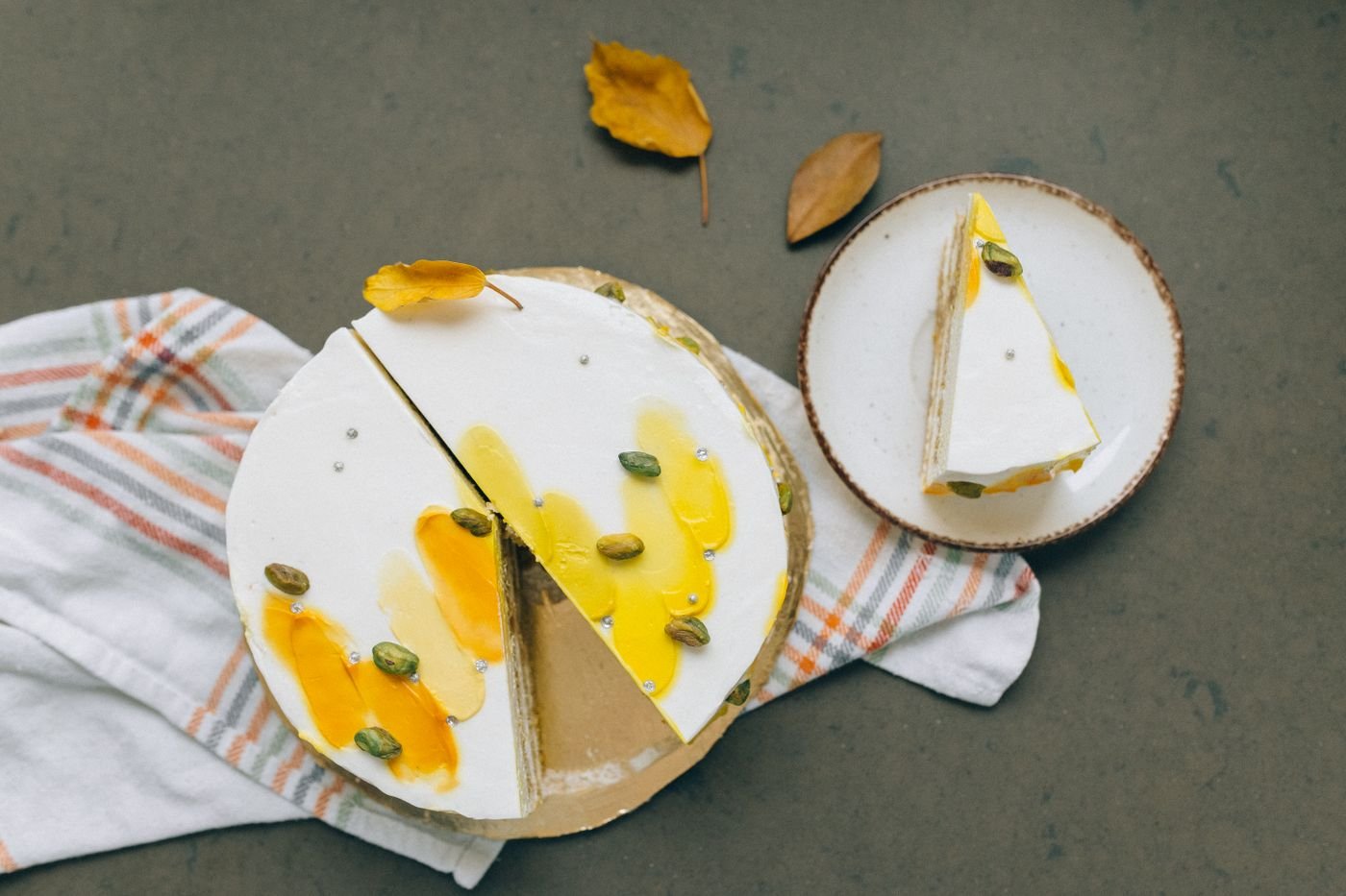 No-Bake Mango Swirl Cheesecake