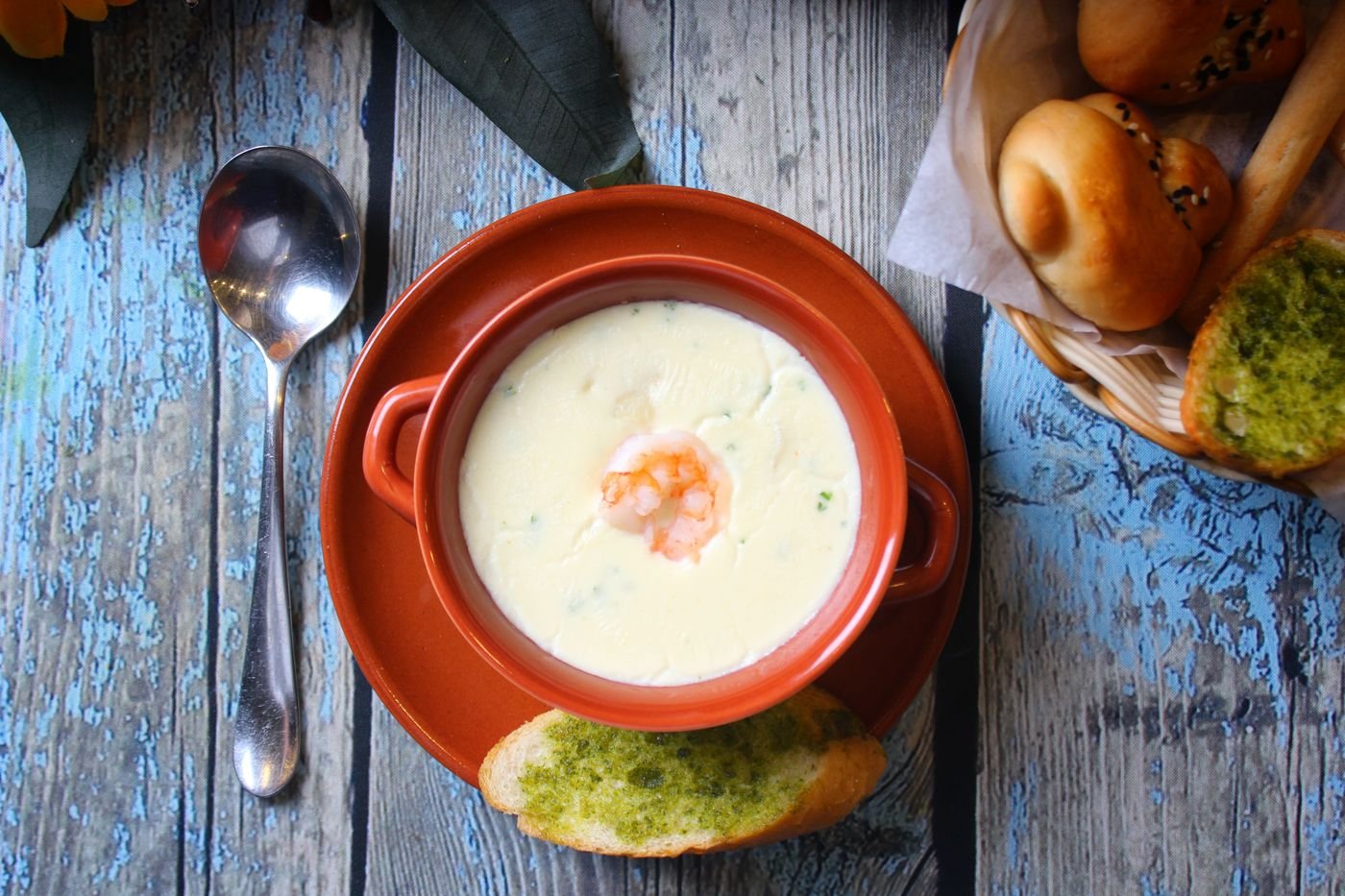 Creamy Garlic Shrimp Soup