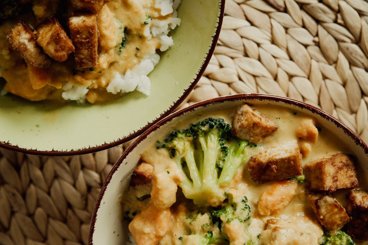 Crispy Tofu in Creamy Cheddar Broccoli Sauce