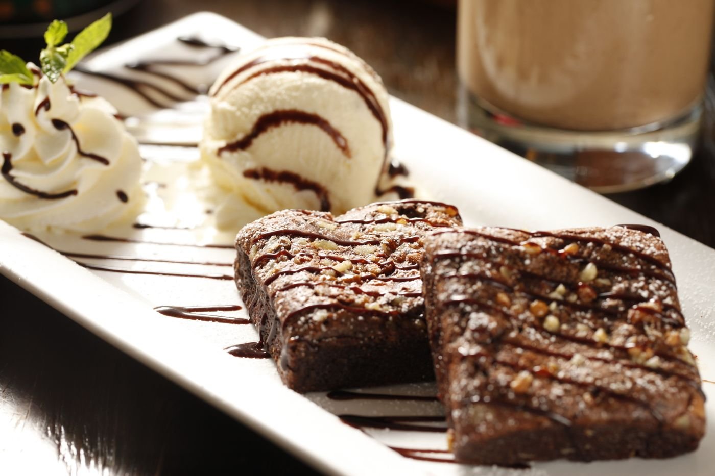 Fudgy Walnut Brownies a la Mode