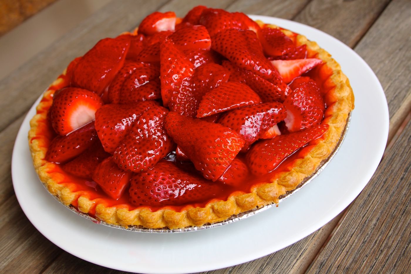 Fresh Strawberry Glazed Pie